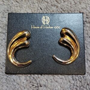House of Harlow 1960 Gold Curved Earrings